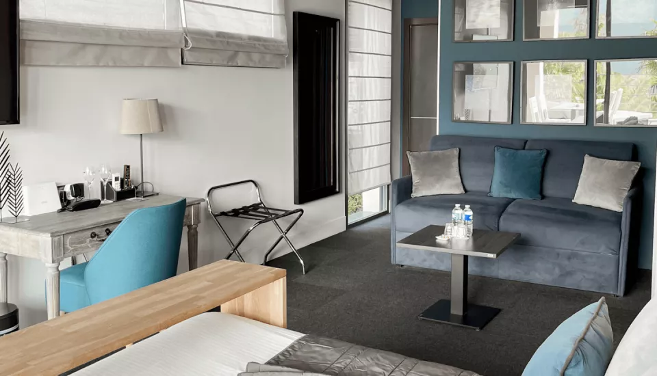 Photo de la chambre confort la Mont Revard des Suites du Lac à Aix les Bains.