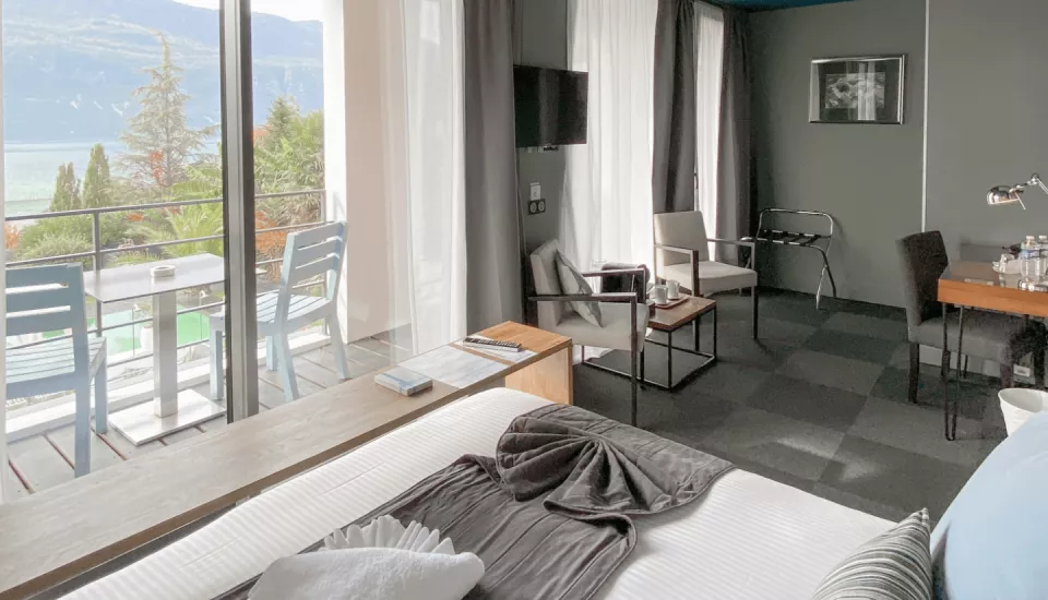 Photo de la chambre supérieur la Chambotte des Suites du Lac à Aix les Bains.