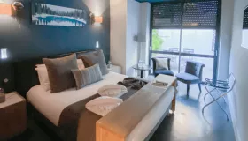 Photo de la chambre familiale les Bauges des Suites du Lac à Aix les Bains.